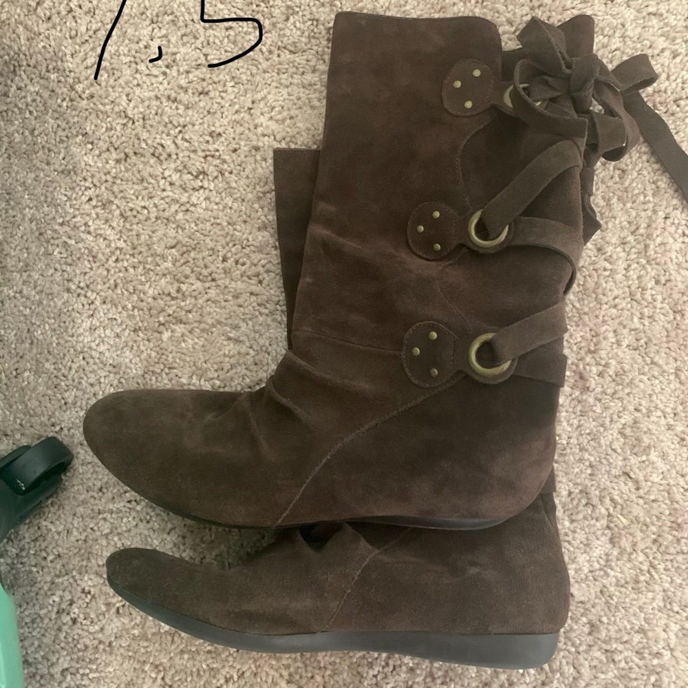 Brown boots